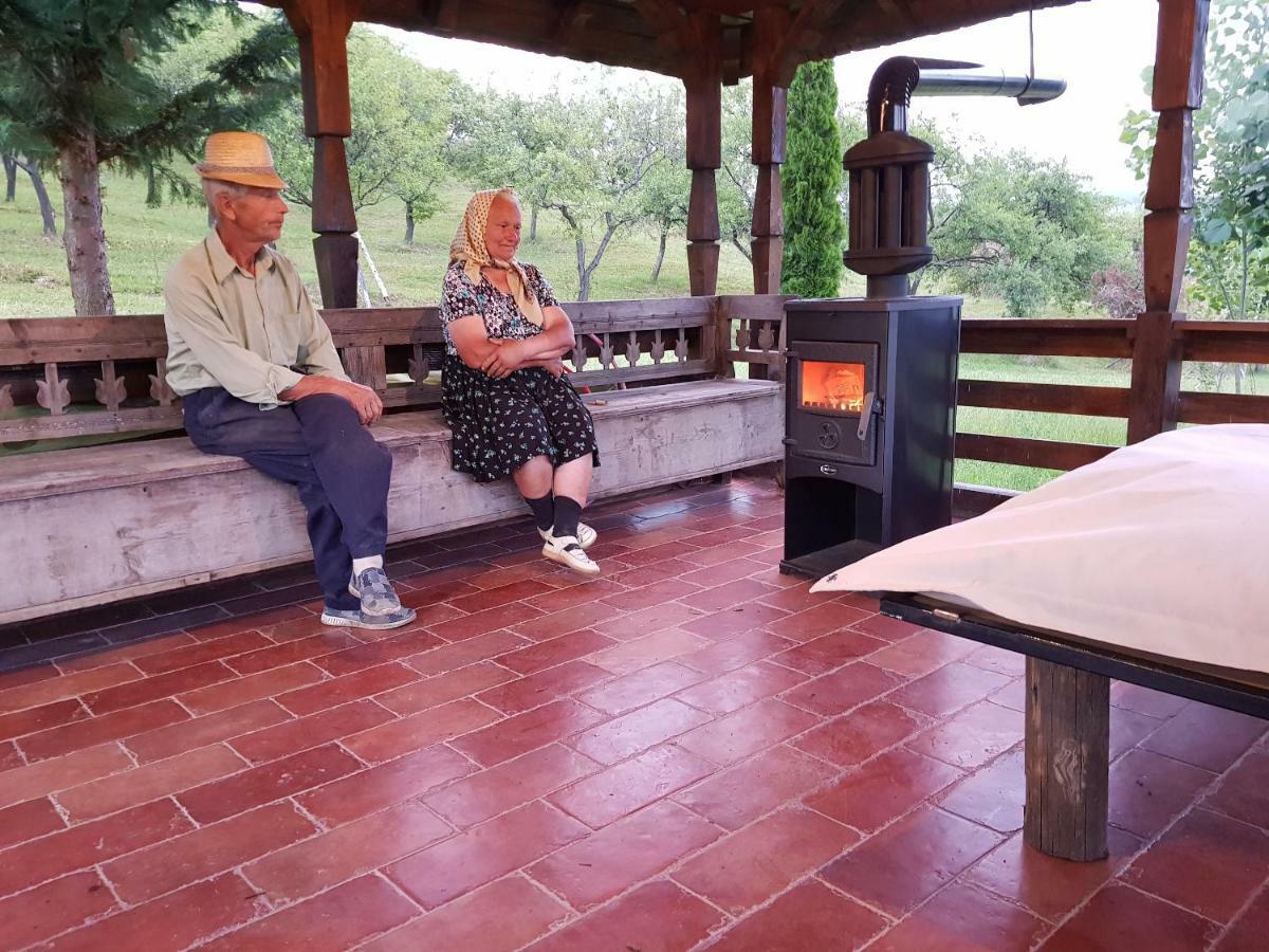 Ninga Rai Villa Poienile Izei Exterior foto